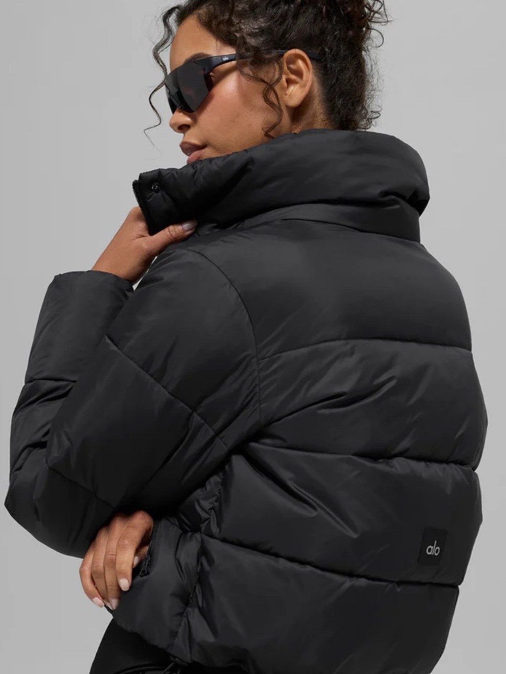 Alo Gold Rush Puffer Black - Picture 2 of 5